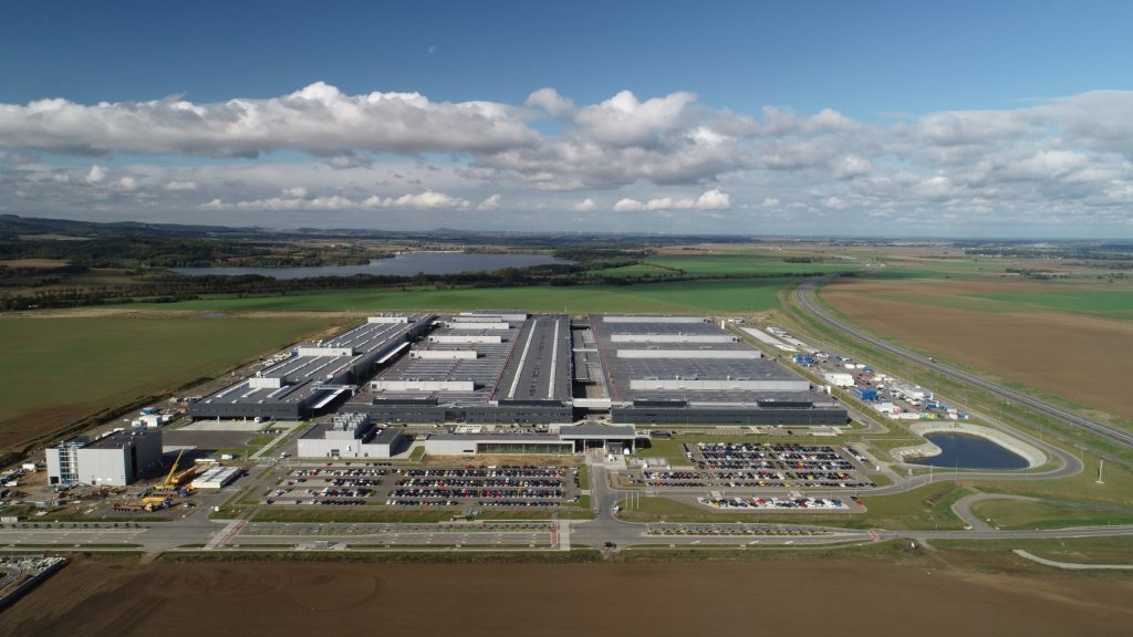Media o fabryce koncernu Mercedes – Benz w Jaworze – „Fabryka silników pachnąca lawendą”